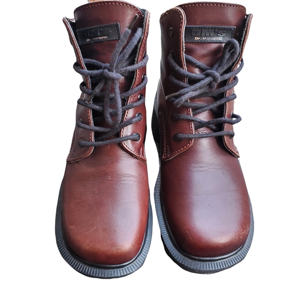 DR. MARTENS BROWN BOOTS